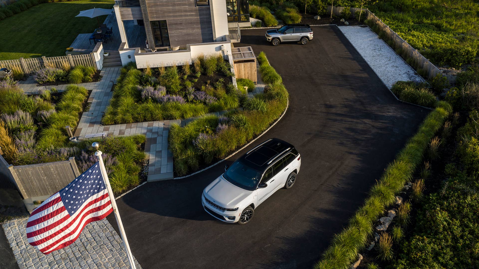 All-new 2022 Jeep® Grand Cherokee Summit Reserve