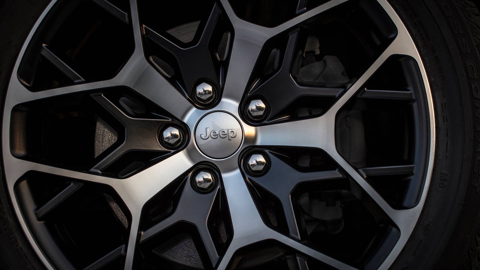 All-new 2022 Jeep® Grand Cherokee Summit 4xe