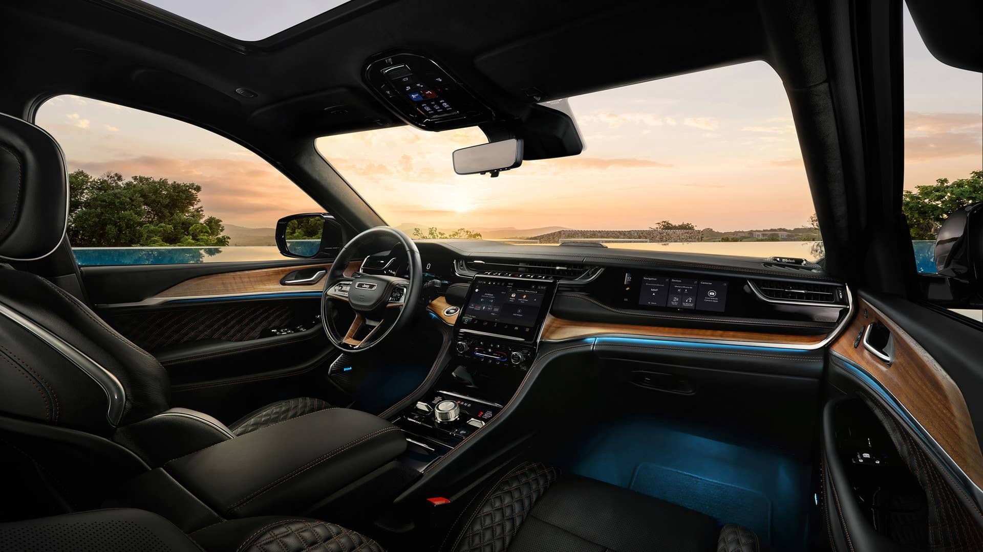 2022 Jeep® Grand Cherokee Summit Reserve