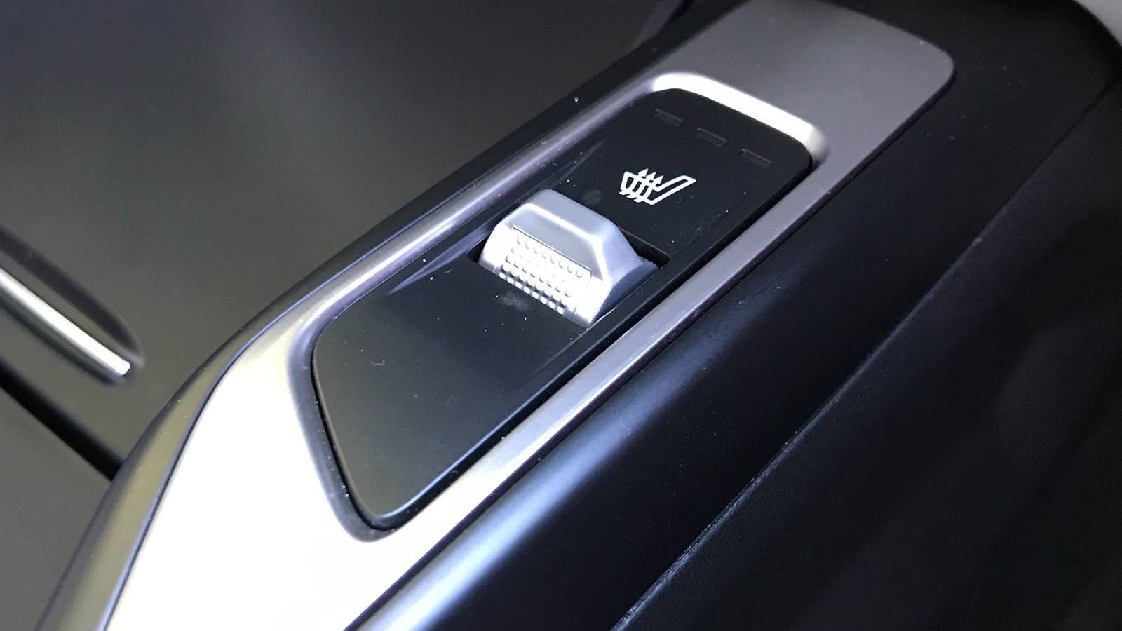 Heated seat switch