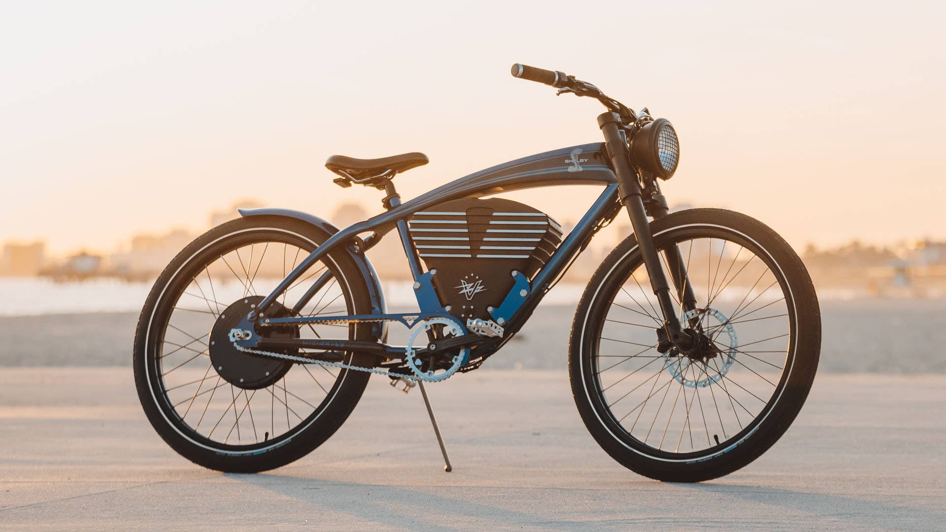 Vintage Electric's Shelby e-bike combines classic design and modern tech -  Autoblog