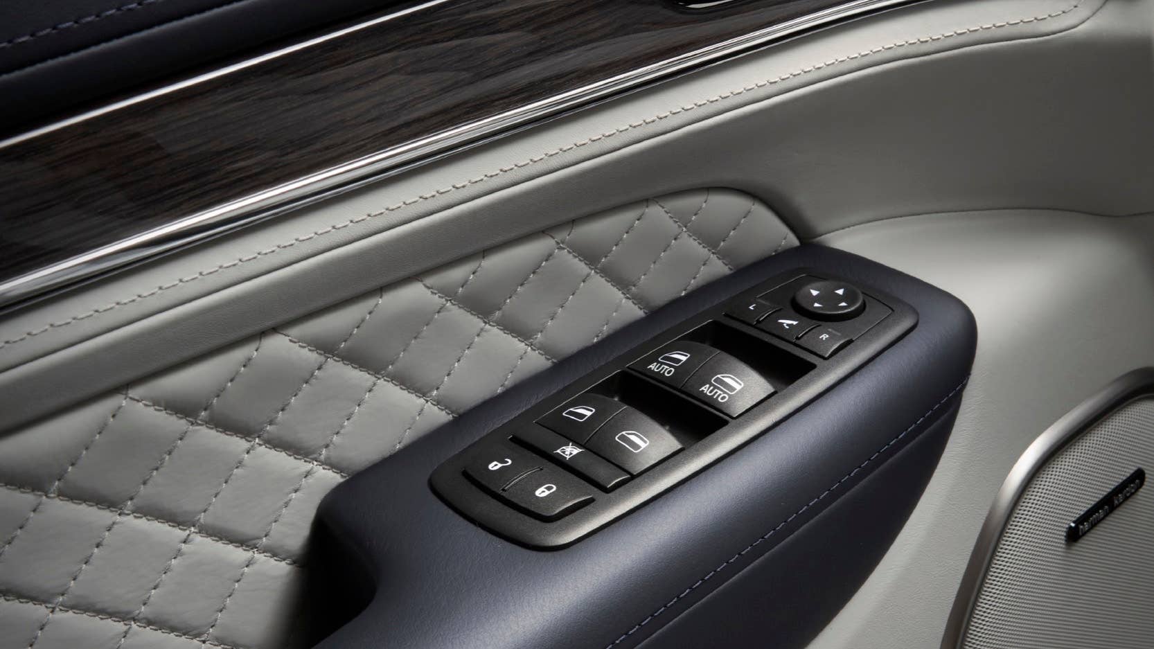 2020 Jeep Grand Cherokee Summit