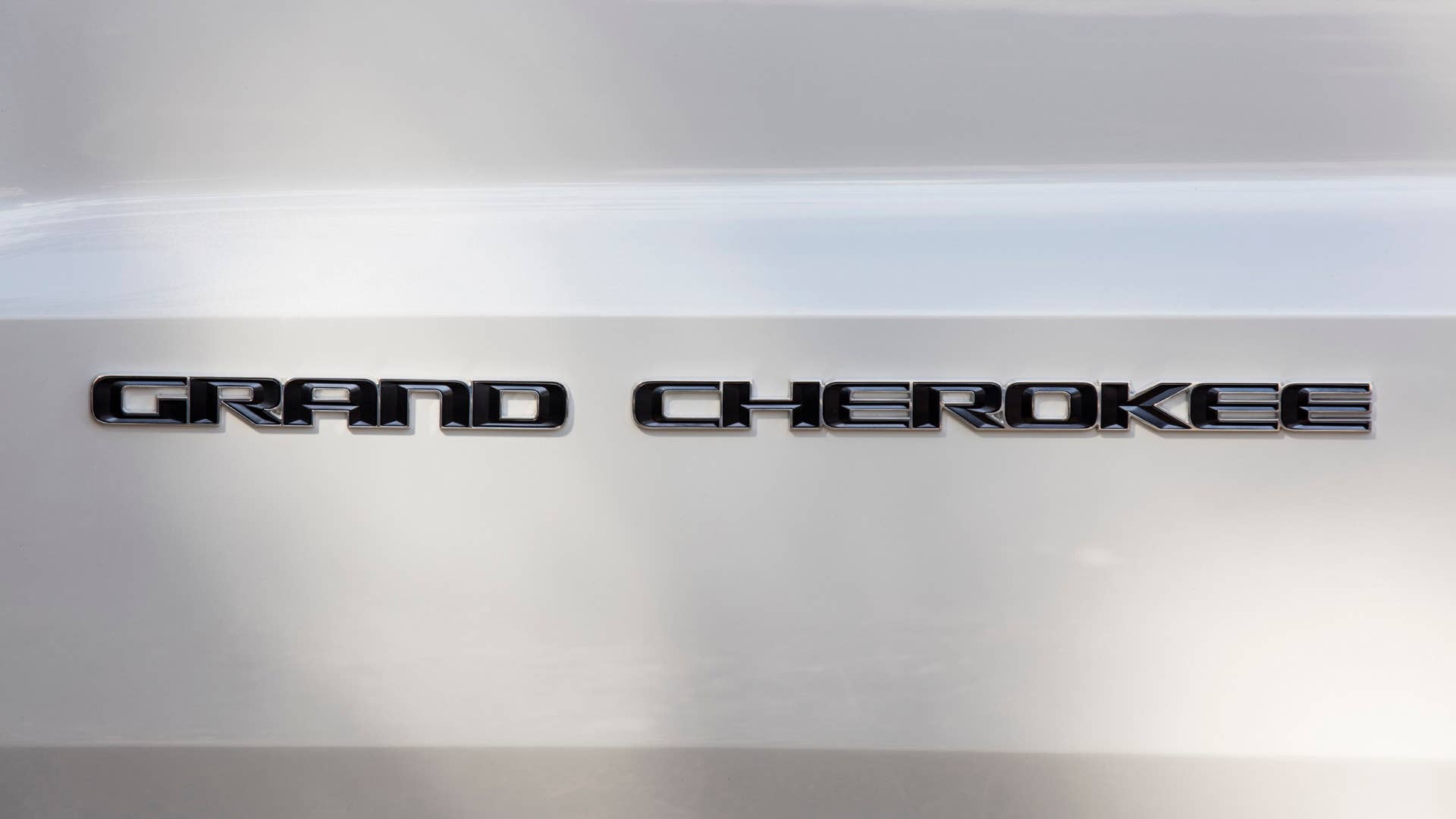 2020 Jeep Grand Cherokee Summit