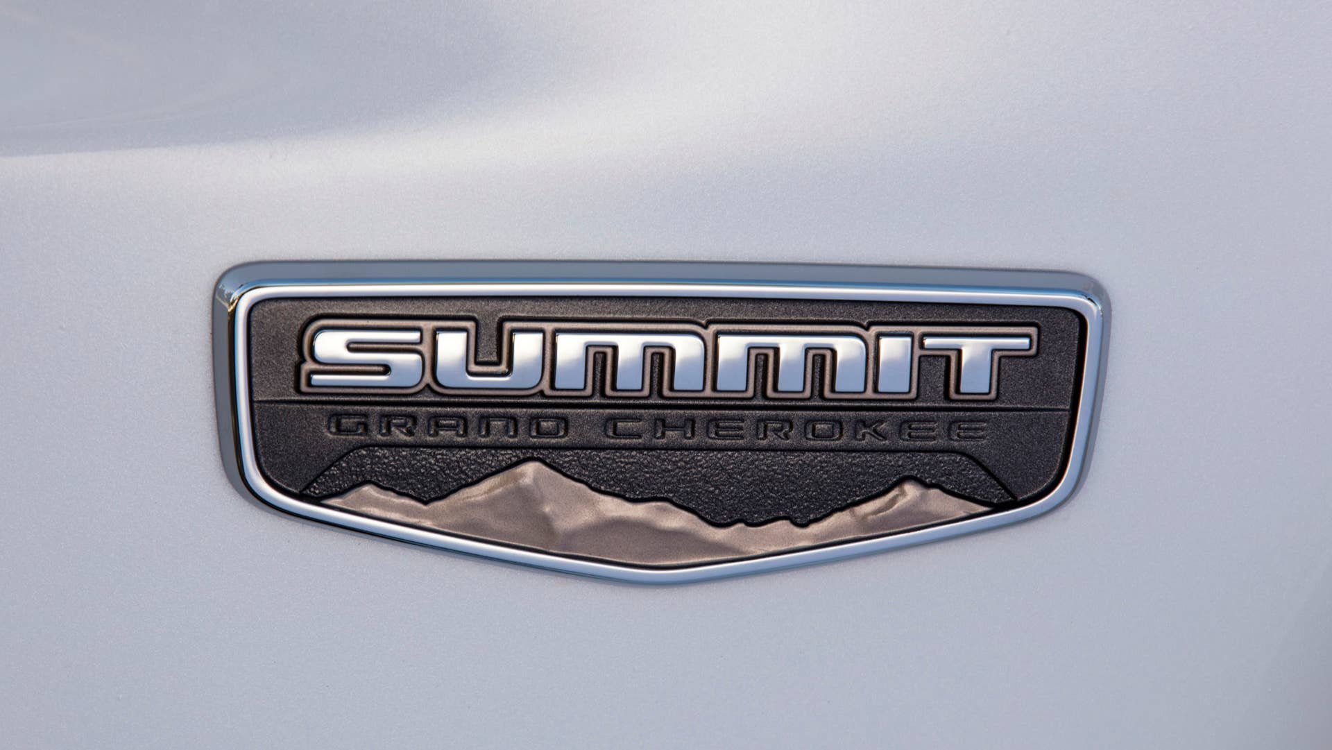 2020 Jeep Grand Cherokee Summit