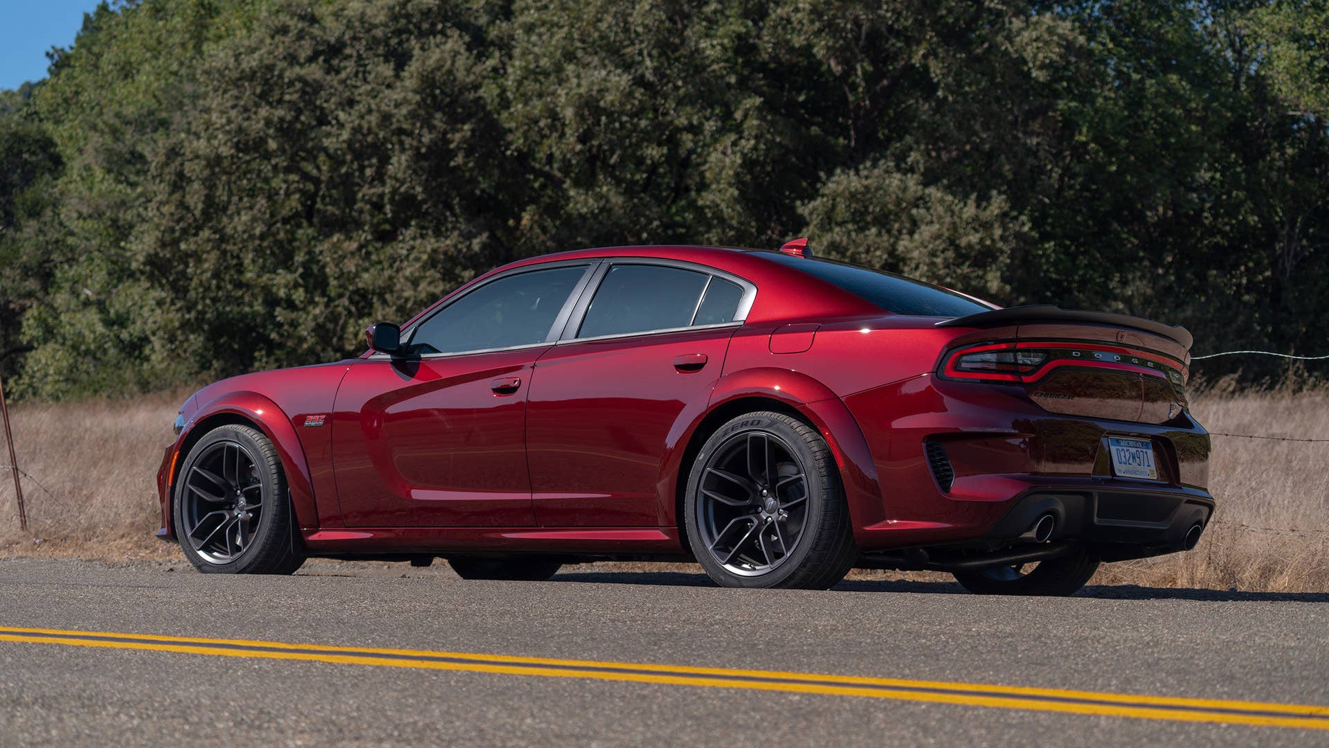The Dodge Charger Scat Pack Widebody is powered by the 392-cubic-inch HEMI V-8 engine with the best-in-class naturally aspirated 485 horsepower mated to the TorqueFlite 8HP70 eight-speed transmission.