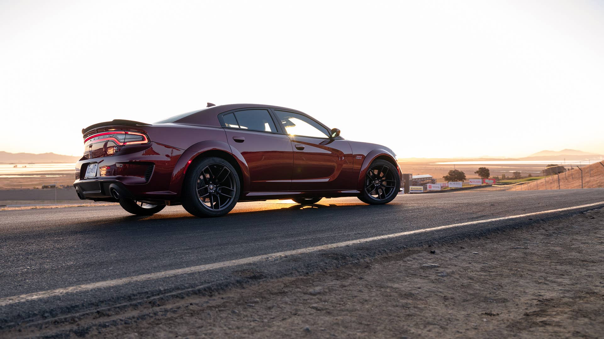 The Dodge Charger Scat Pack Widebody is powered by the 392-cubic-inch HEMI V-8 engine with the best-in-class naturally aspirated 485 horsepower mated to the TorqueFlite 8HP70 eight-speed transmission.