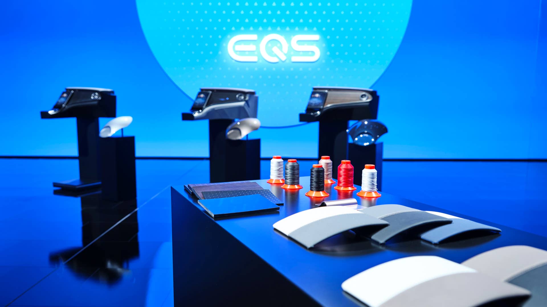 Meet Mercedes DIGITAL: The new EQS: Digital design insights