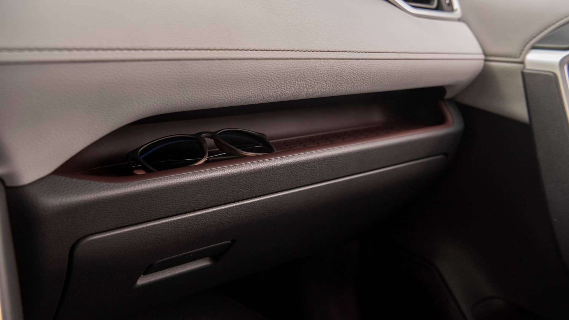 2019 Toyota RAV4 Hybrid Limited Interior