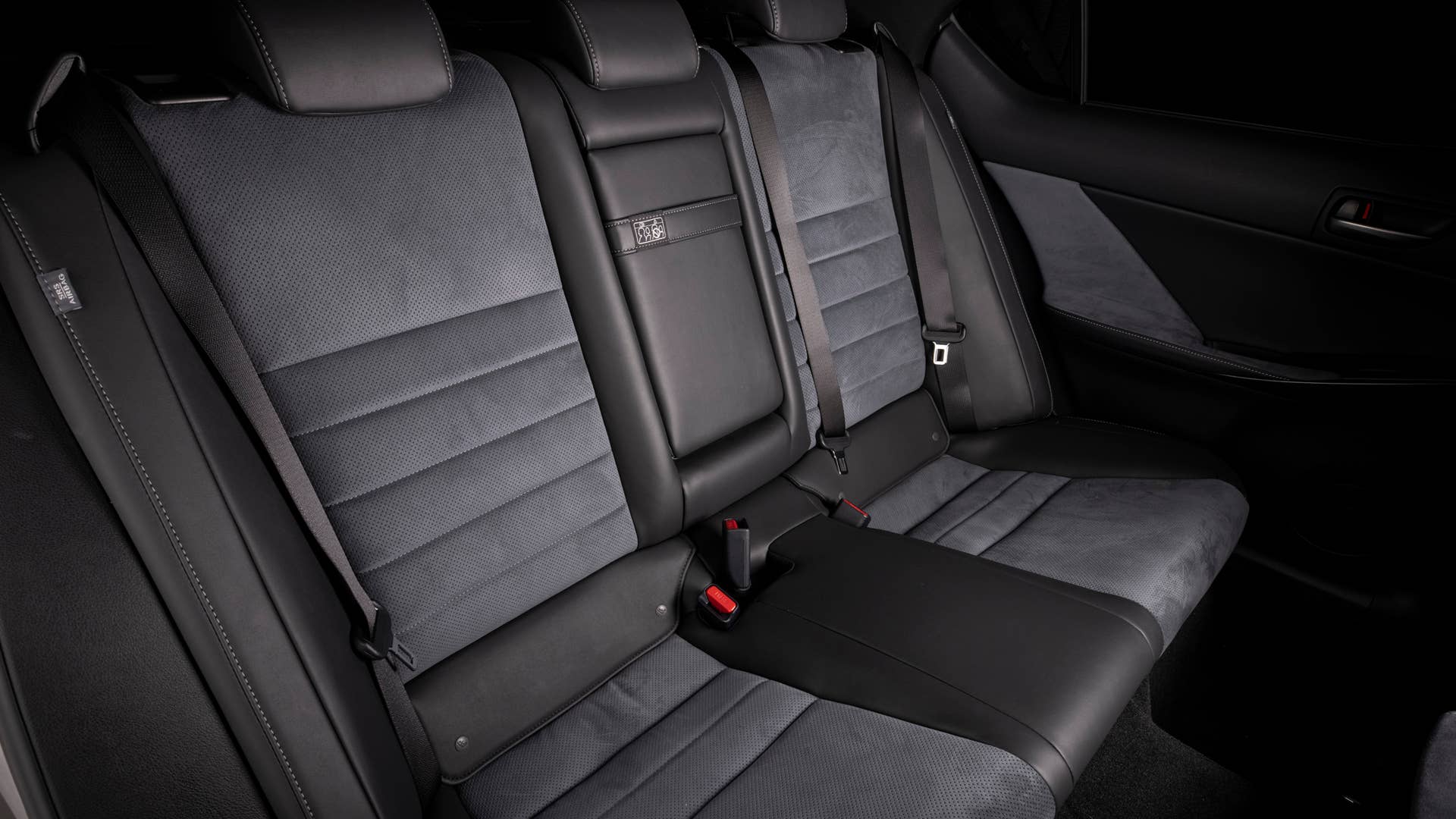 2022 LEXUS IS 500 F SPORT