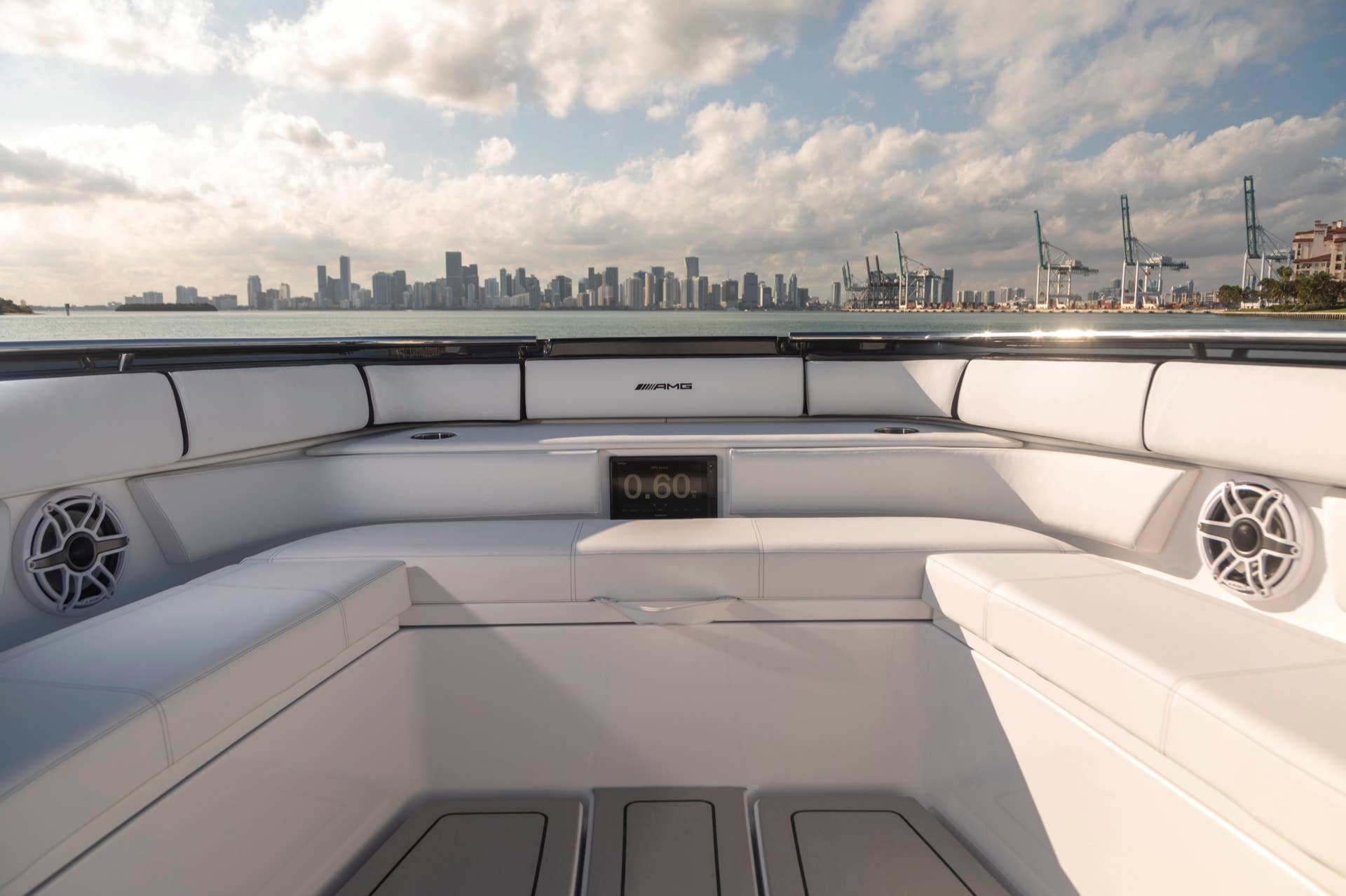 Mercedes-AMG und Cigarette Racing präsentieren das neue Rennboot 59’ Tirranna AMG Edition auf der Miami Boat Show 2020 // Mercedes-AMG and Cigarette Racing present the all-new 59’ Tirranna AMG Edition at the 2020 Miami Boat Show