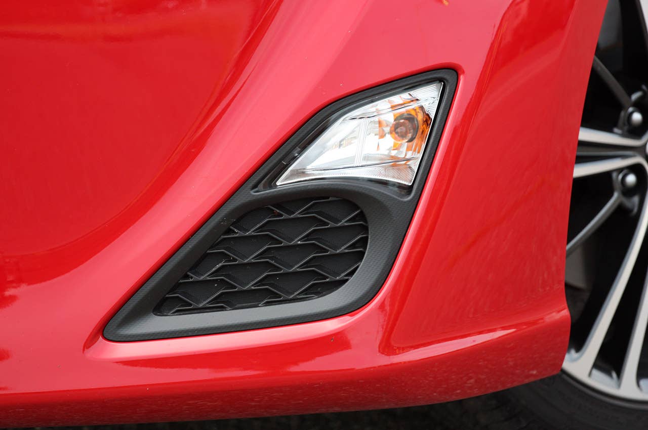 2013 Scion FR-S fog light