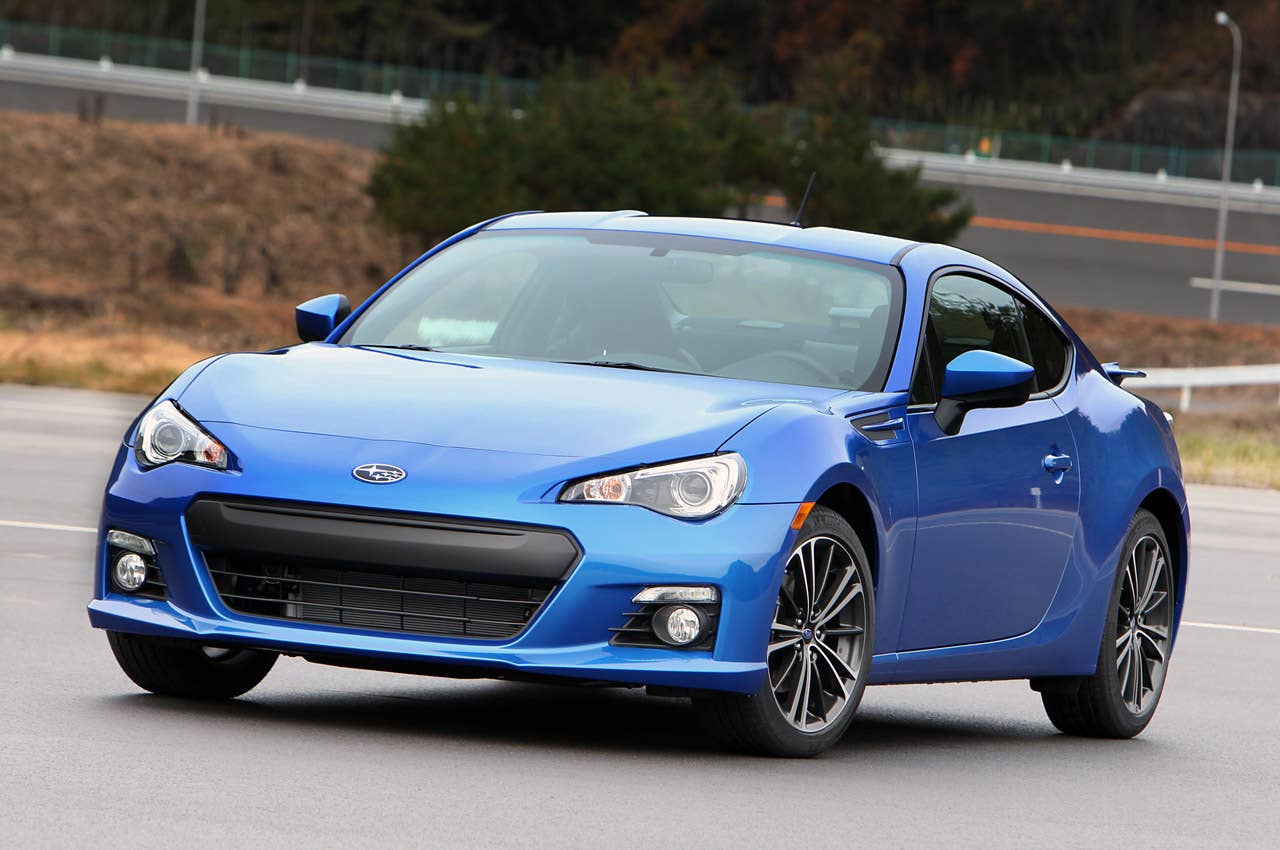 2013 Subaru BRZ front 3/4 view