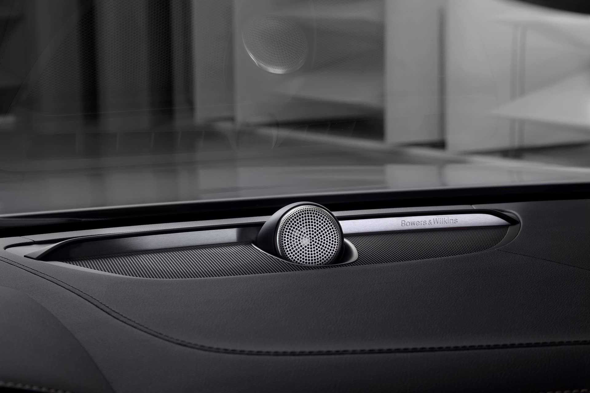 The refreshed Volvo V90/S90 Interior Detail - Bowers & Wilkins Premium Sound