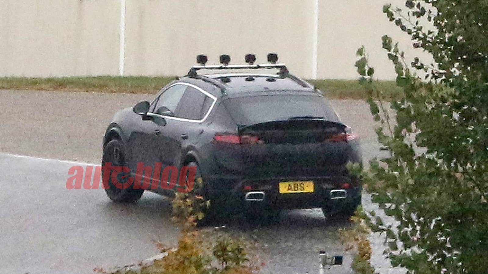 Porsche Macan EV