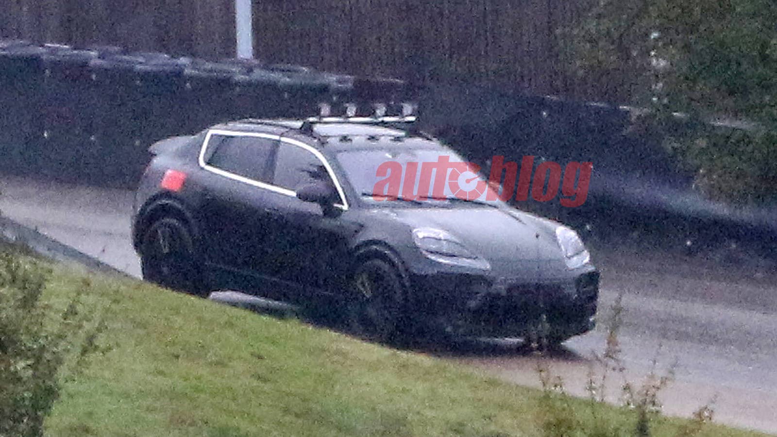 Porsche Macan EV