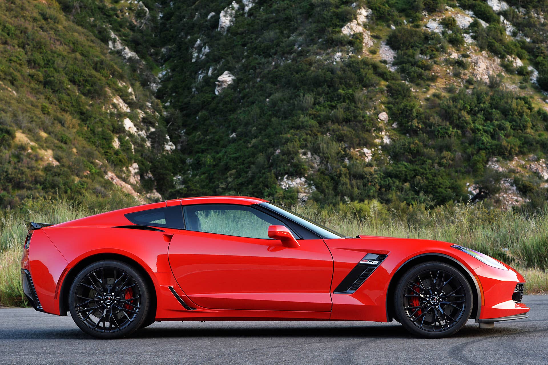 2015 Chevrolet Corvette Z06 side view