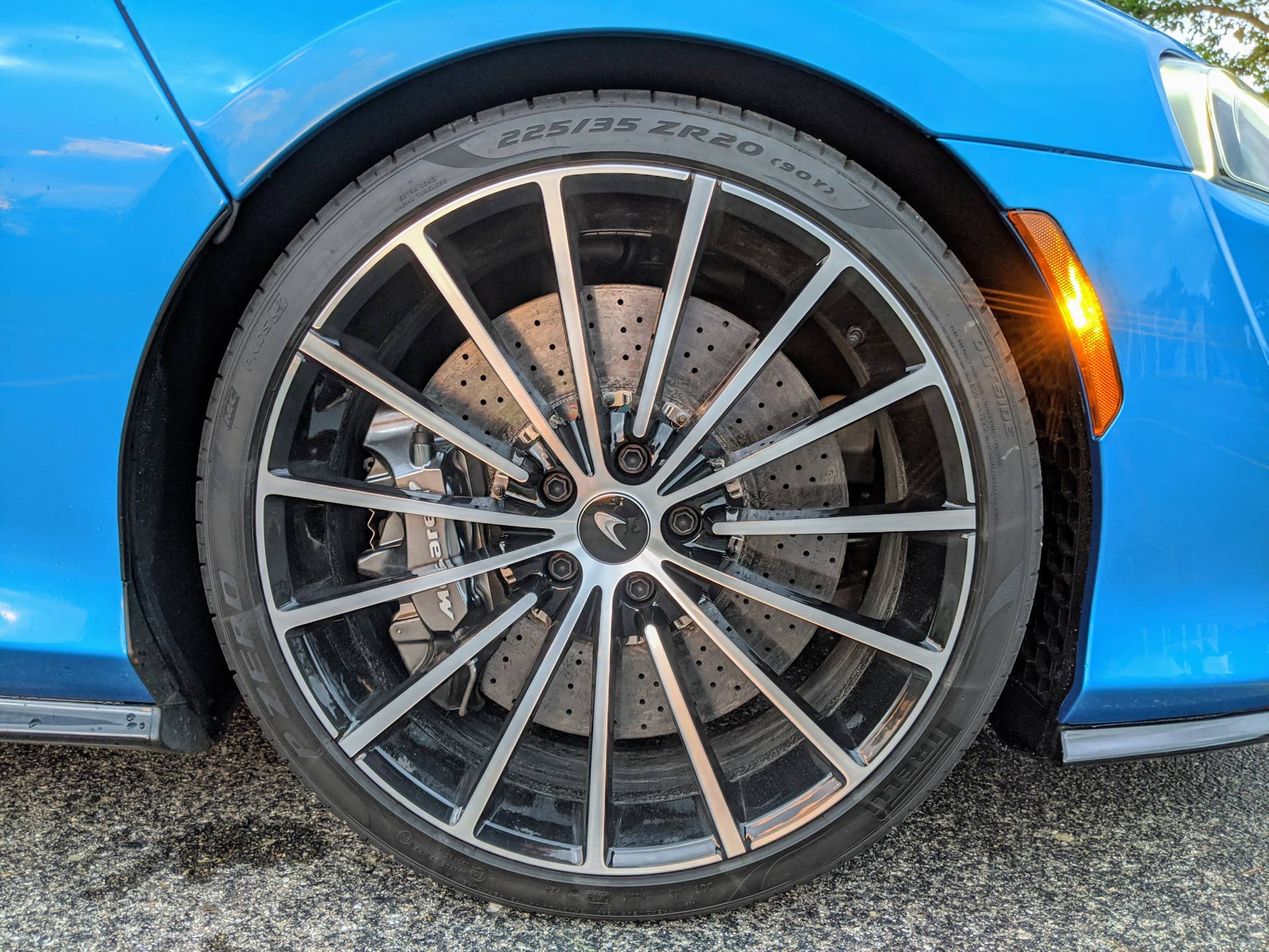 2020 McLaren GT