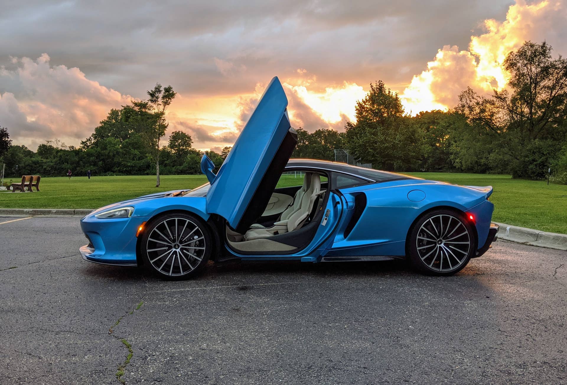 2020 McLaren GT