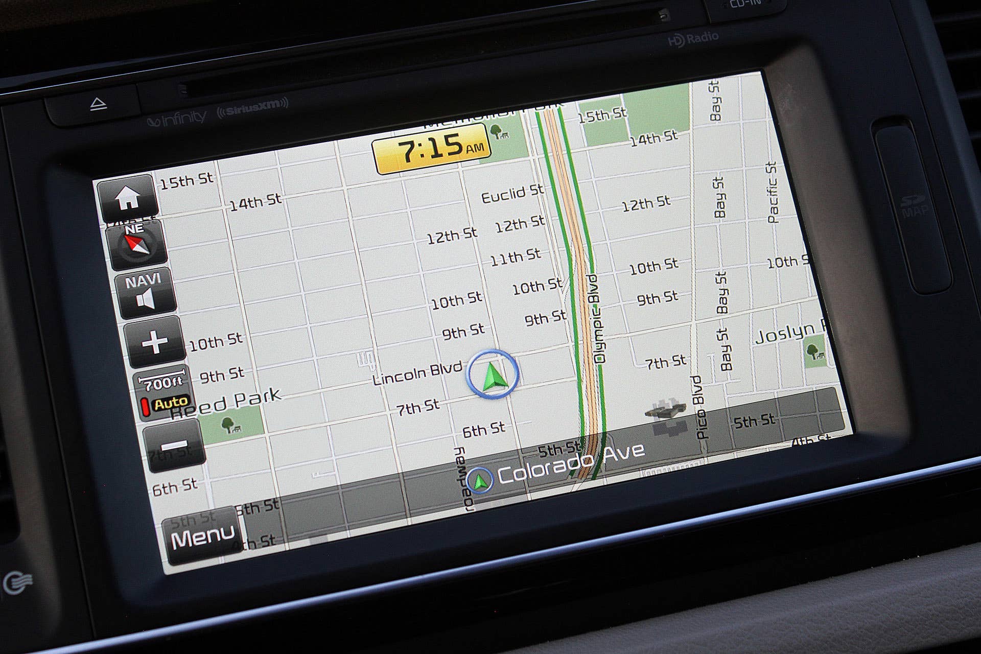 2015 Kia Sedona navigation system