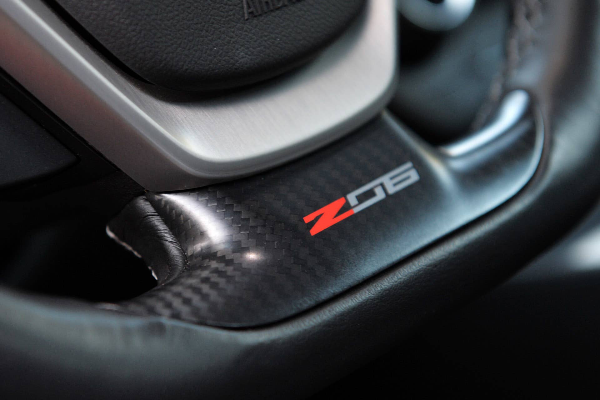 2015 Chevrolet Corvette Z06 steering wheel detail