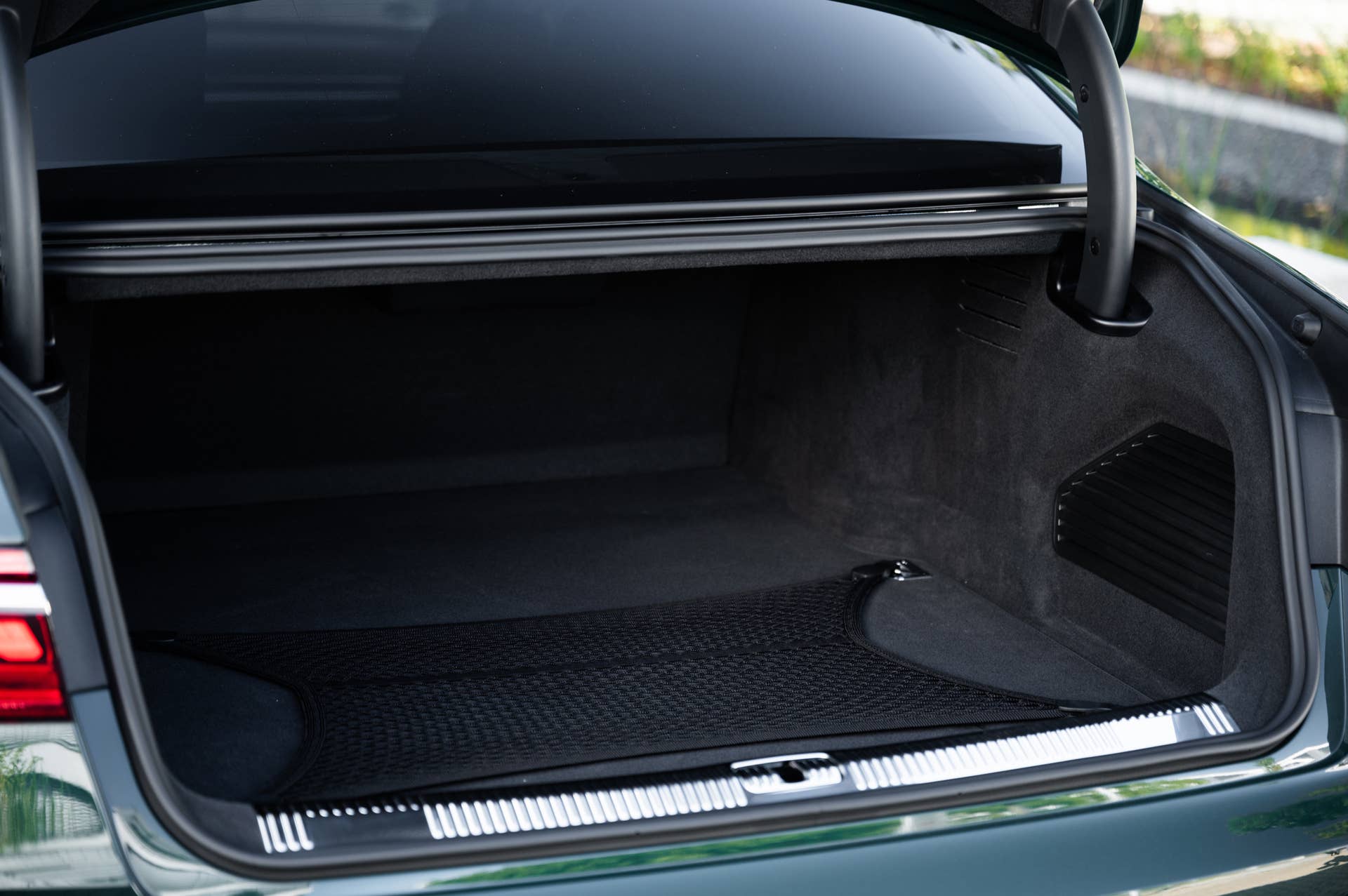 Lugage compartment