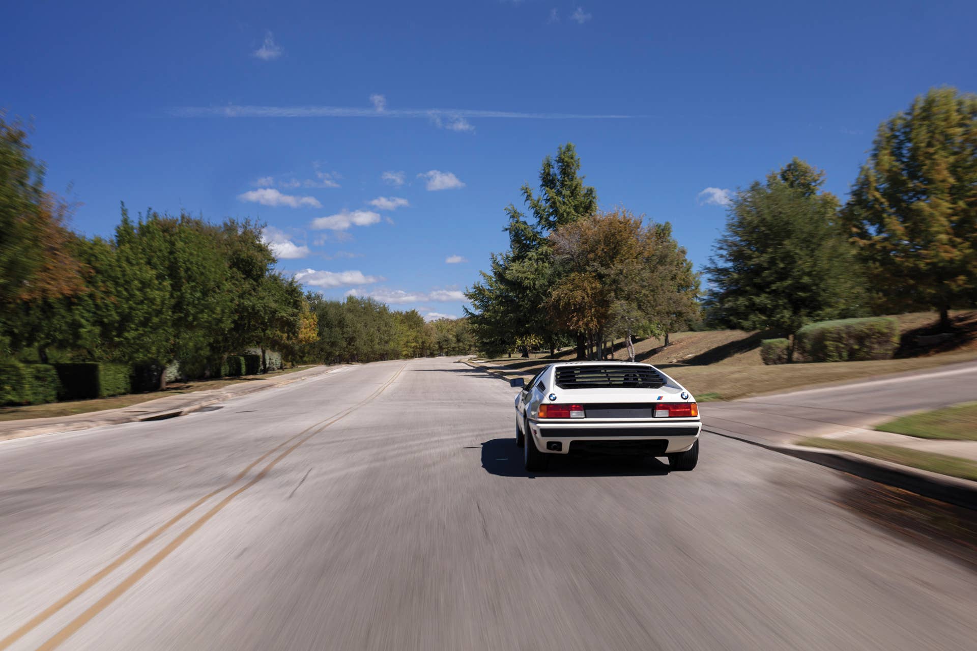 1988 BMW M1 moving rear