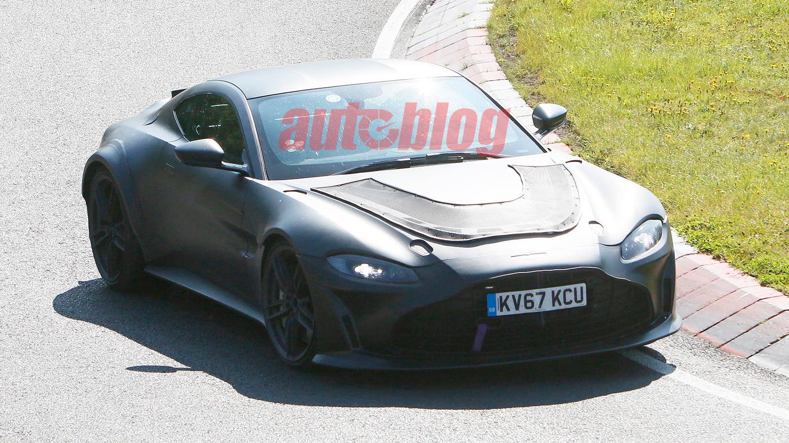 Aston Martin V12 Vantage prototype