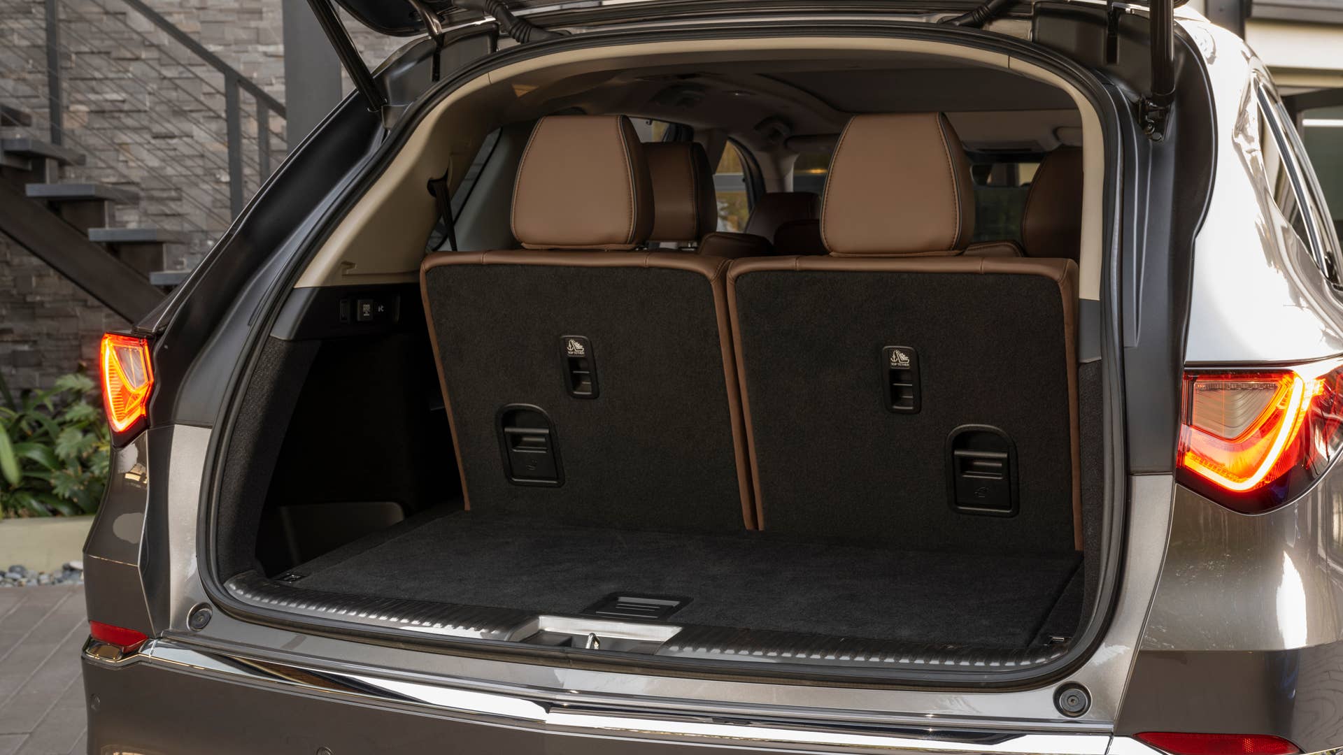 2022 MDX Advance