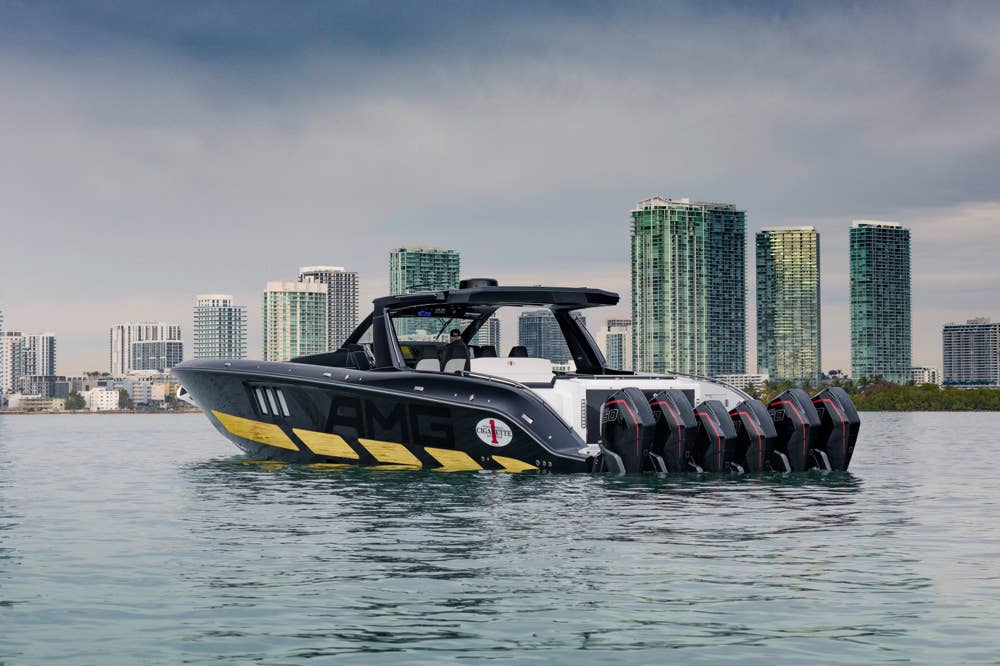 Mercedes-AMG und Cigarette Racing präsentieren das neue Rennboot 59’ Tirranna AMG Edition auf der Miami Boat Show 2020 // Mercedes-AMG and Cigarette Racing present the all-new 59’ Tirranna AMG Edition at the 2020 Miami Boat Show
