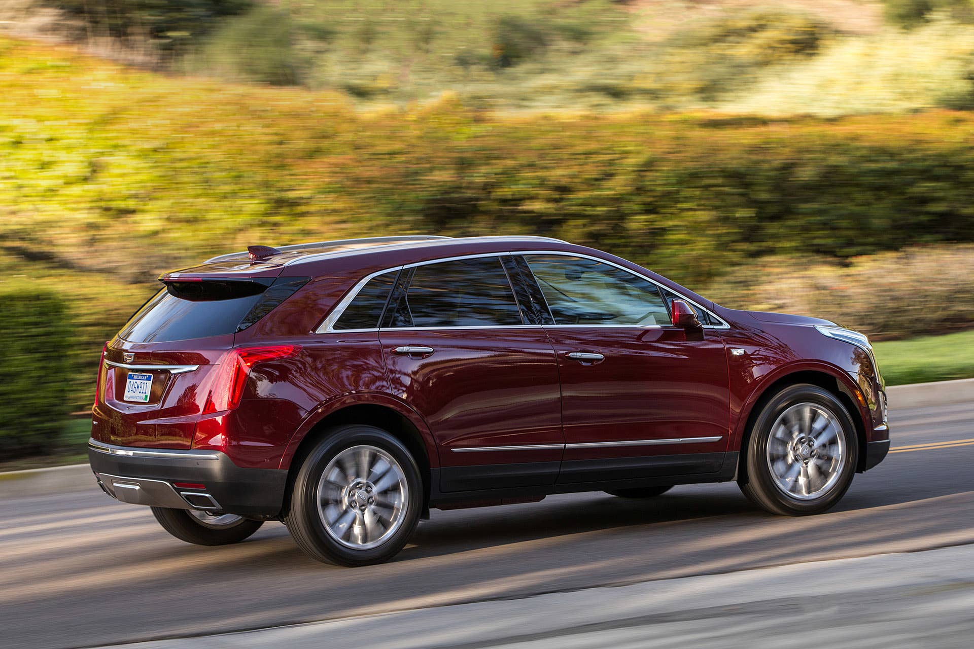 2017 Cadillac XT5 driving