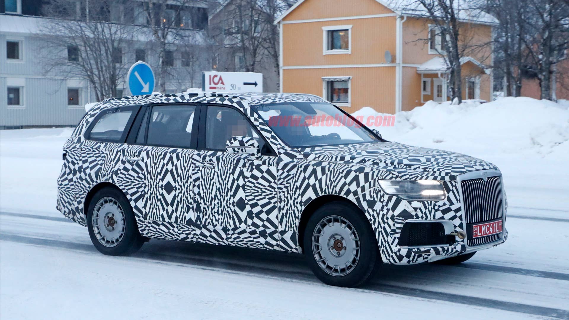 Meet the Aurus Komendant, Russia’s answer to the Bentayga and Cullinan ...