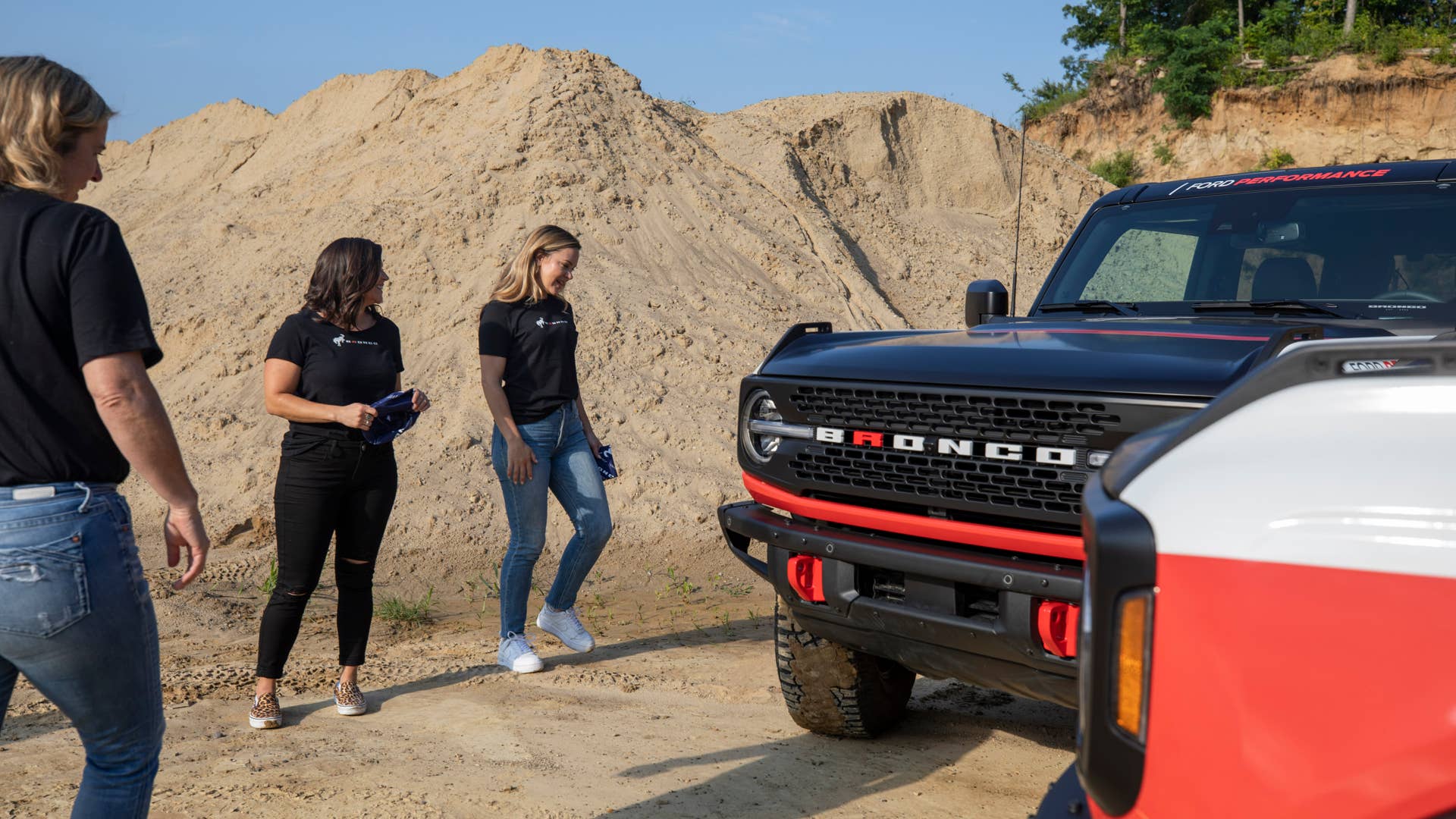 Looking to build upon last year’s first-place finish and further demonstrate every model’s Built Wild™ promise, Ford is sending its full Bronco® outdoor brand lineup of all-4x4 SUVs to compete in the 2021 Rebelle Rally – an all-women off-road event that challenges participants to conquer the harsh desert terrains of Nevada and California. Three two-women teams will compete in a Bronco two-door, Bronco four-door and Bronco Sport at the October event.