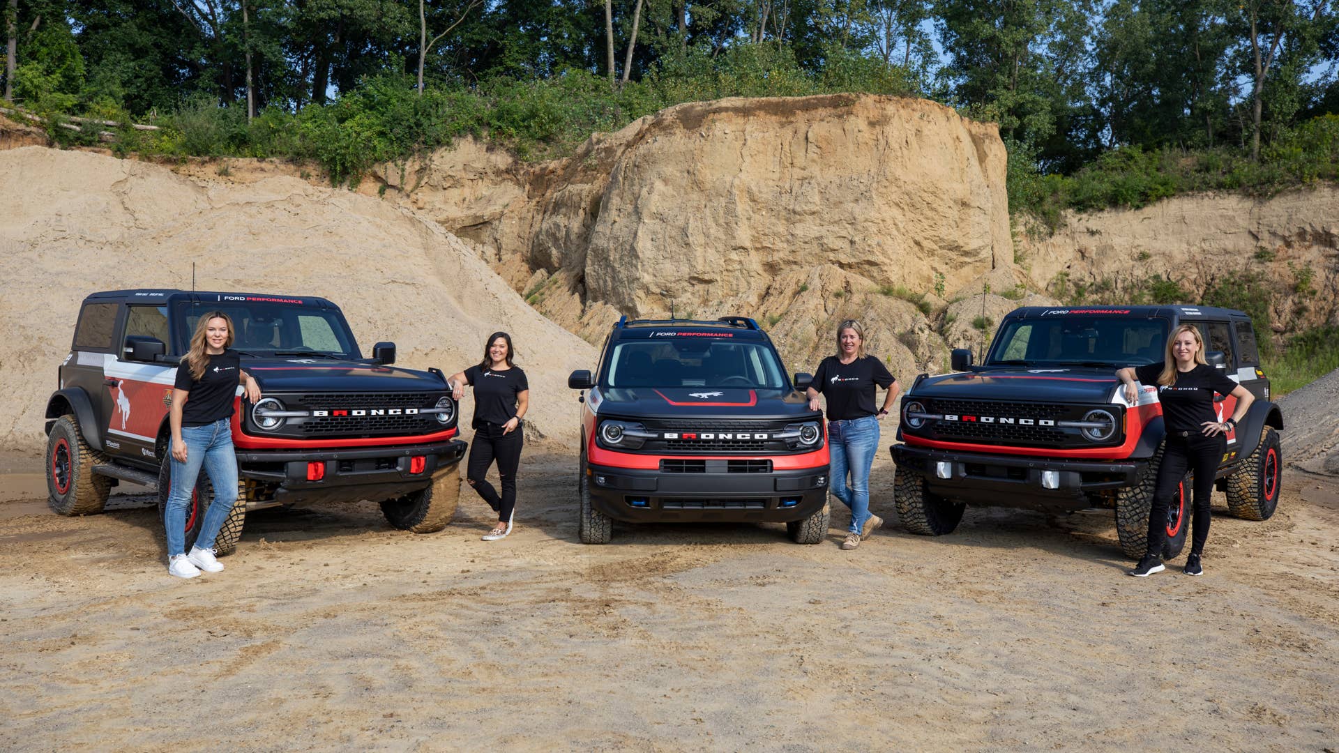 Looking to build upon last year’s first-place finish and further demonstrate every model’s Built Wild™ promise, Ford is sending its full Bronco® outdoor brand lineup of all-4x4 SUVs to compete in the 2021 Rebelle Rally – an all-women off-road event that challenges participants to conquer the harsh desert terrains of Nevada and California. Three two-women teams will compete in a Bronco two-door, Bronco four-door and Bronco Sport at the October event.