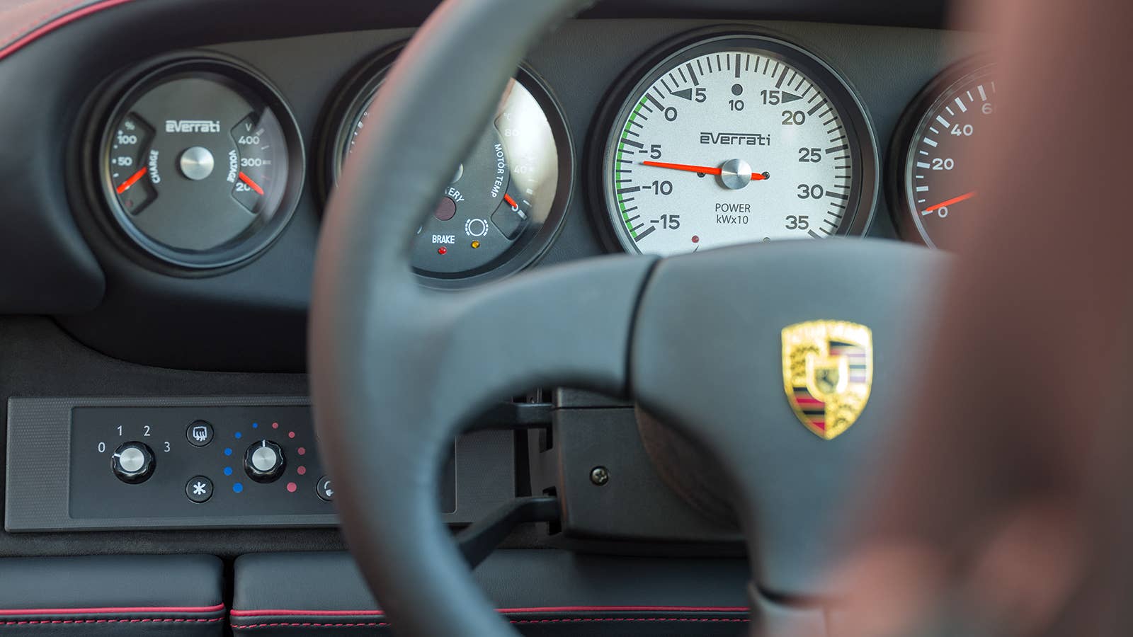 Everrati Signature Widebody Porsche 911 EV