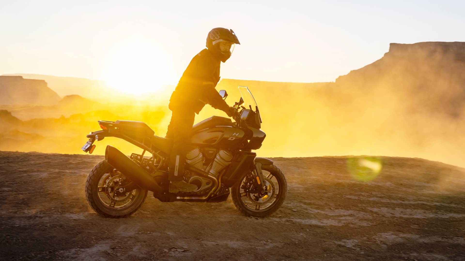 MY21 Pan America Riding Photography