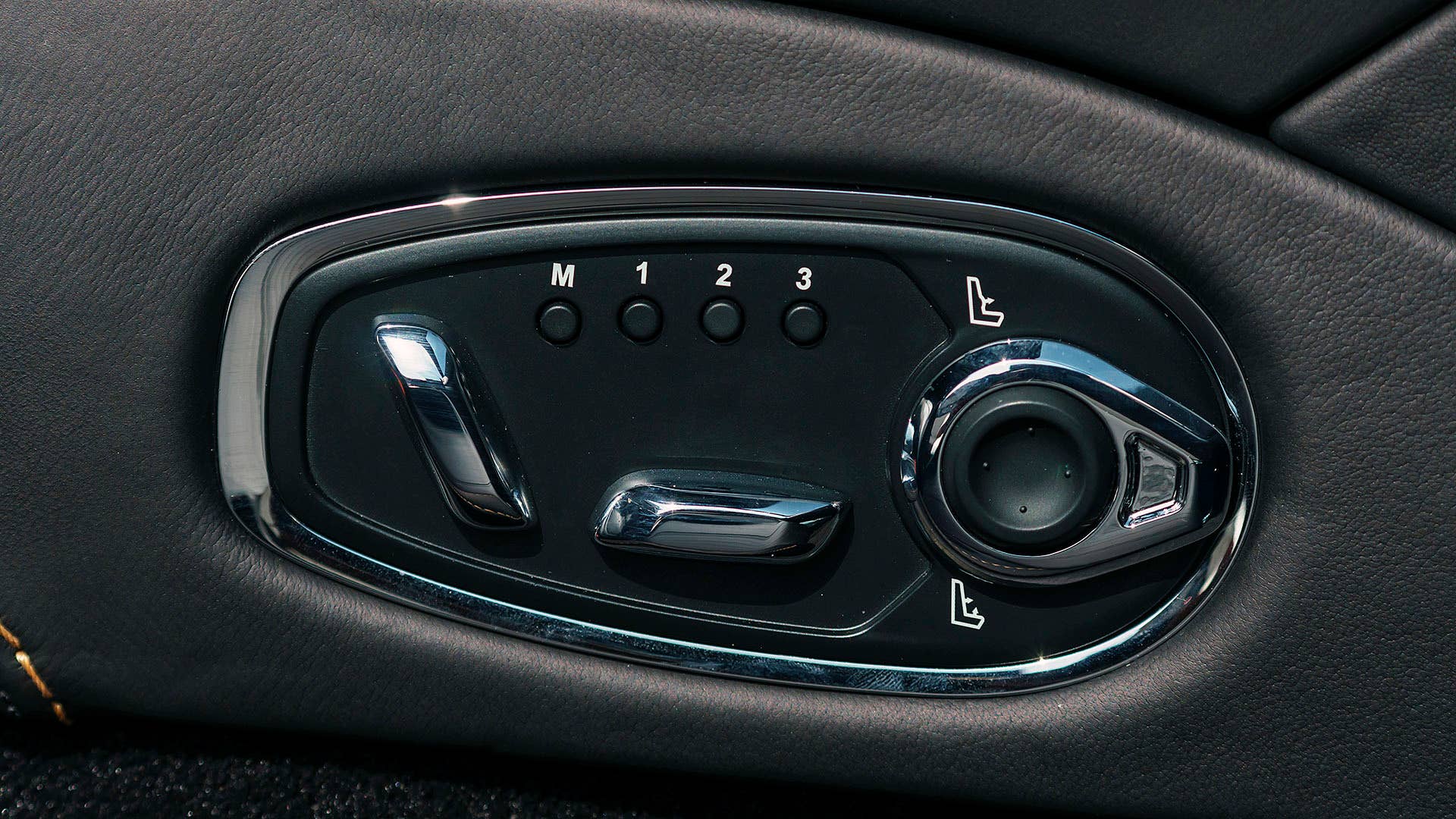 2017 Aston Martin DB11 seat controls