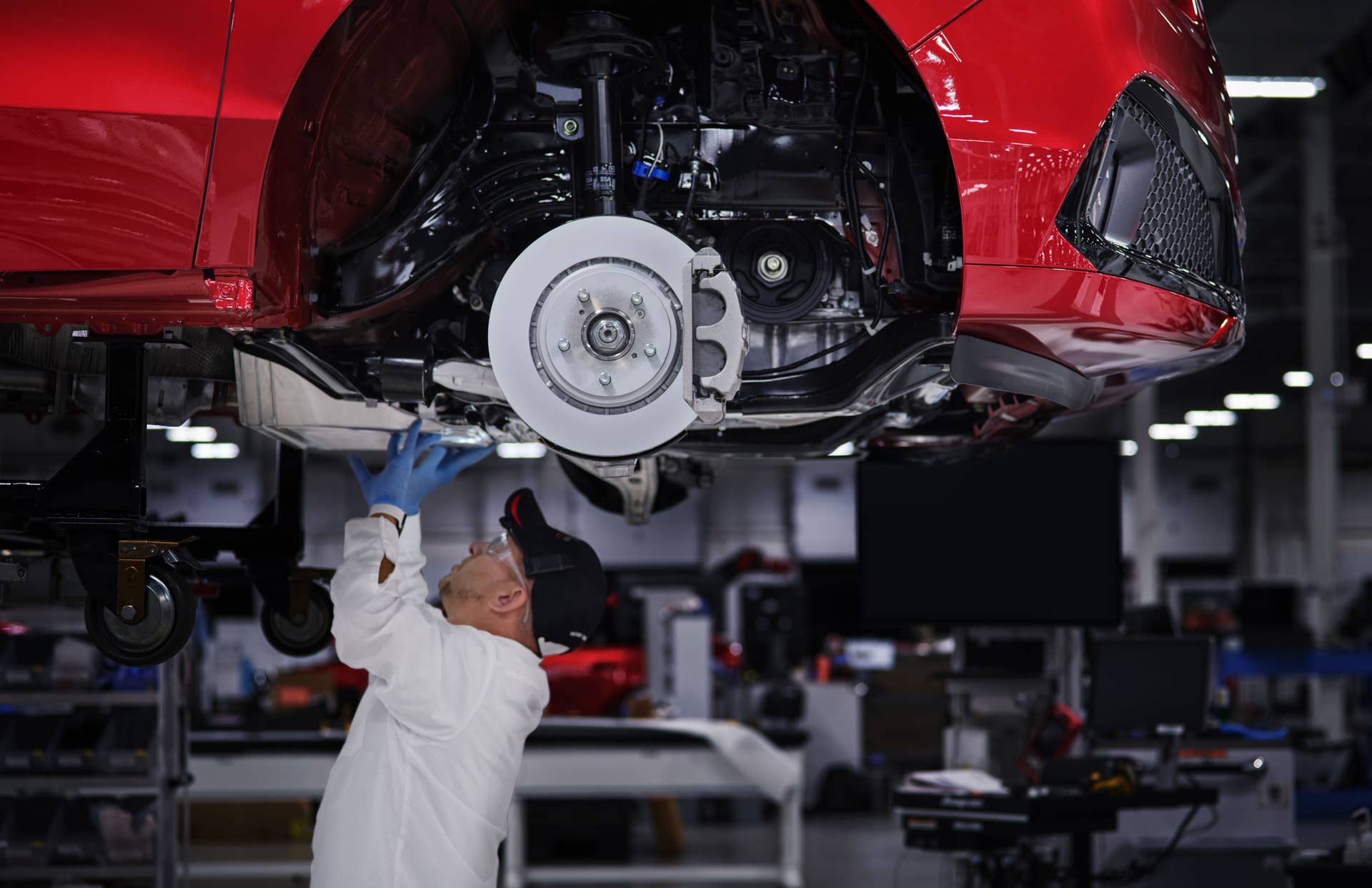 2020 MDX PMC Edition brings Acura NSX build techniques and special features and equipment, plus Valencia Red Pearl paint to the LA Auto Show.