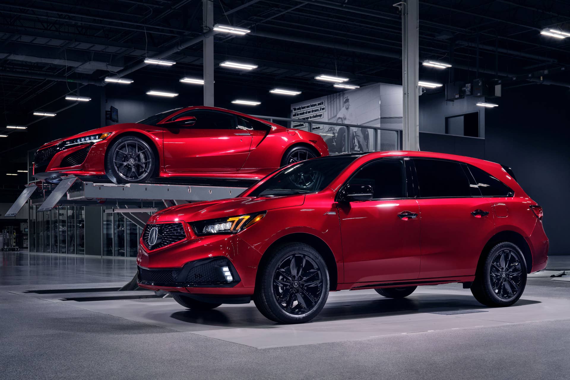 2020 MDX PMC Edition brings Acura NSX build techniques and special features and equipment, plus Valencia Red Pearl paint to the LA Auto Show.