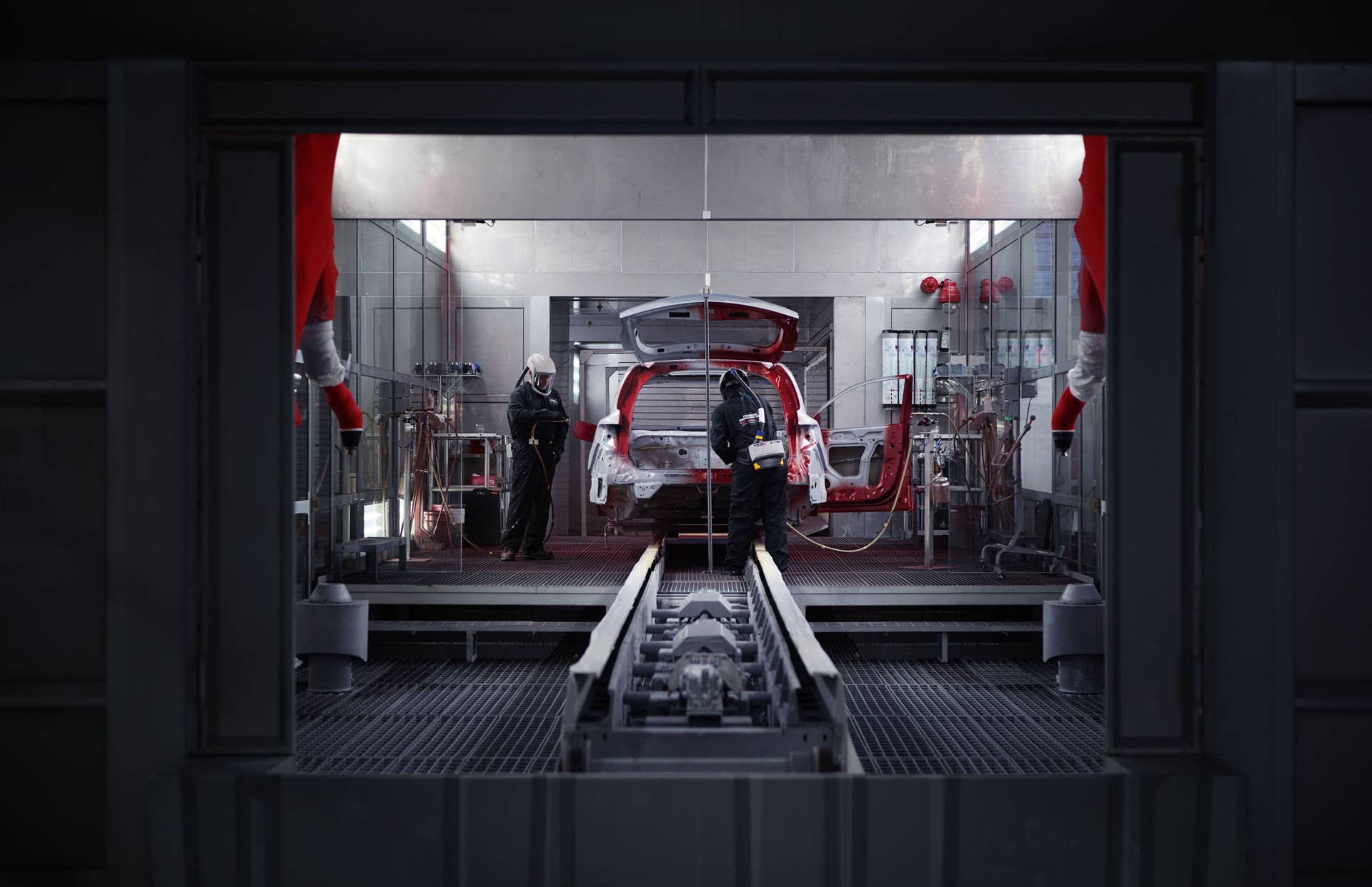 2020 MDX PMC Edition brings Acura NSX build techniques and special features and equipment, plus Valencia Red Pearl paint to the LA Auto Show.