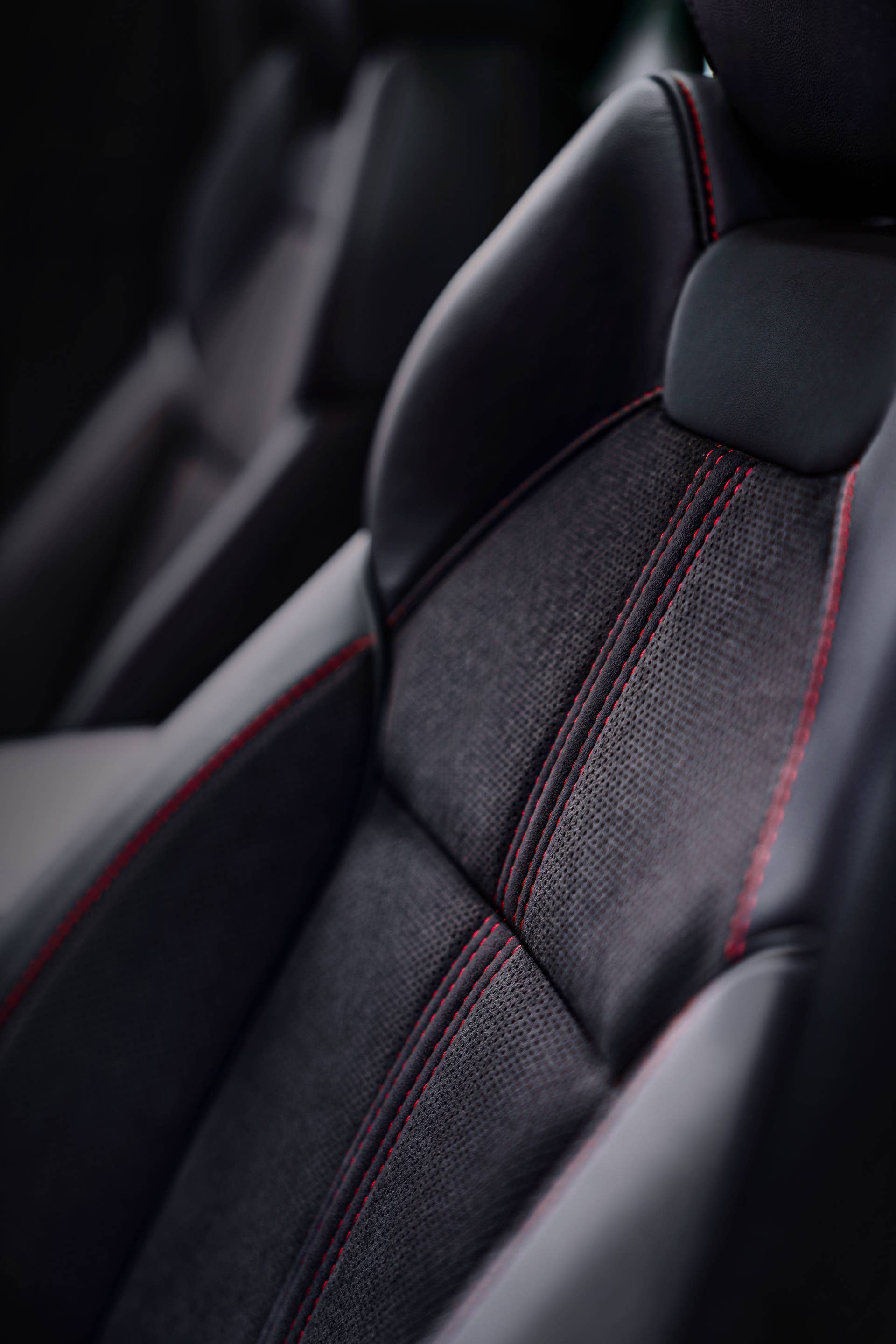 2020 MDX PMC Edition brings Acura NSX build techniques and special features and equipment, plus Valencia Red Pearl paint to the LA Auto Show.