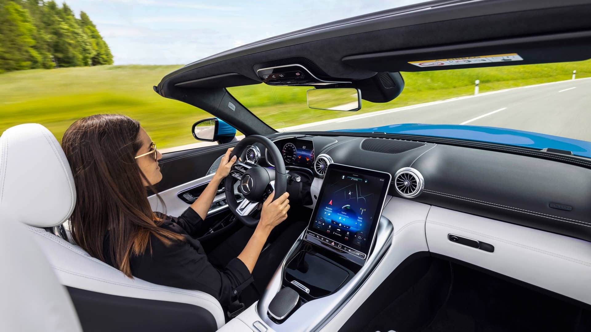 Das exklusive Interieur des neuen Mercedes-AMG SL / The exclusive interior of the new Mercedes-AMG SL