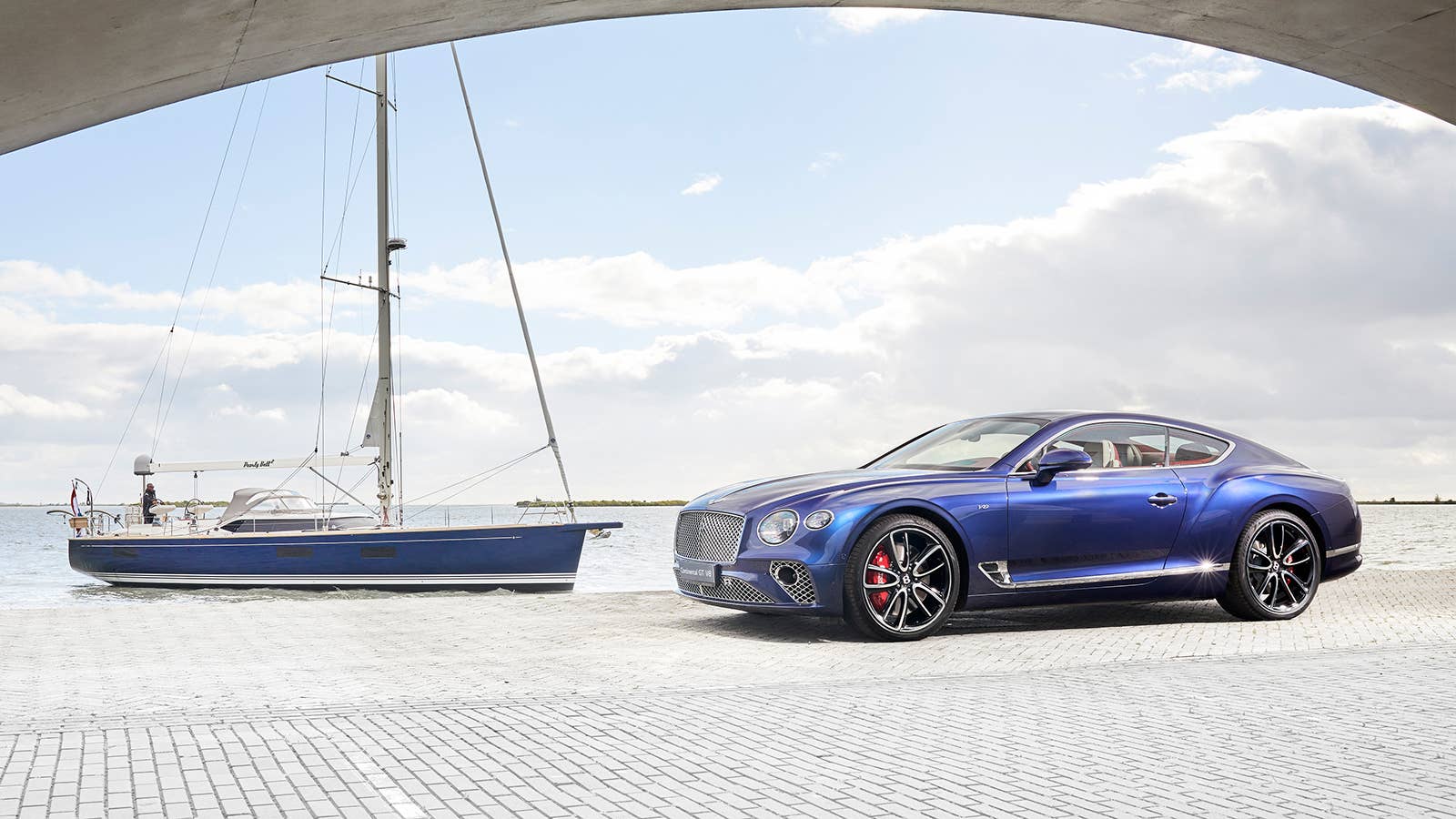 Bentley and Contest Yachts