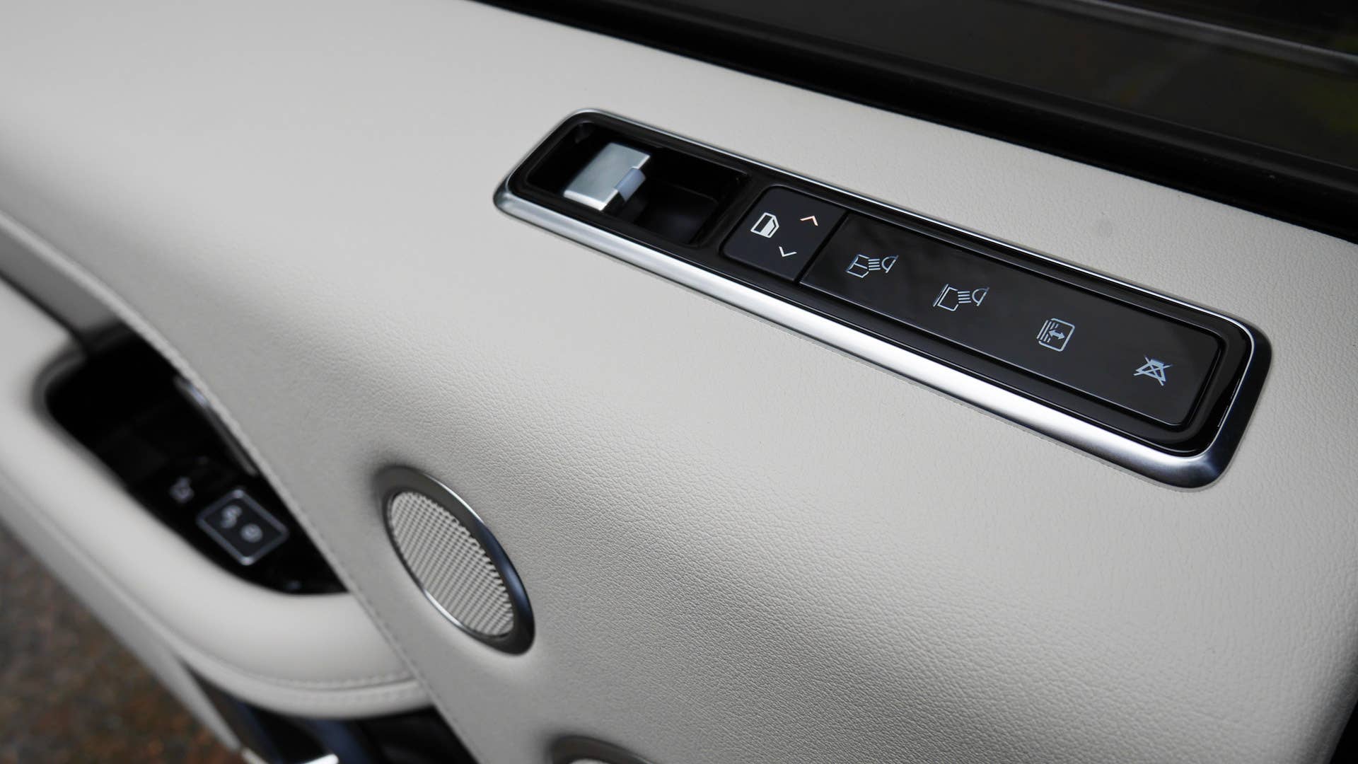 2019 Range Rover P400e