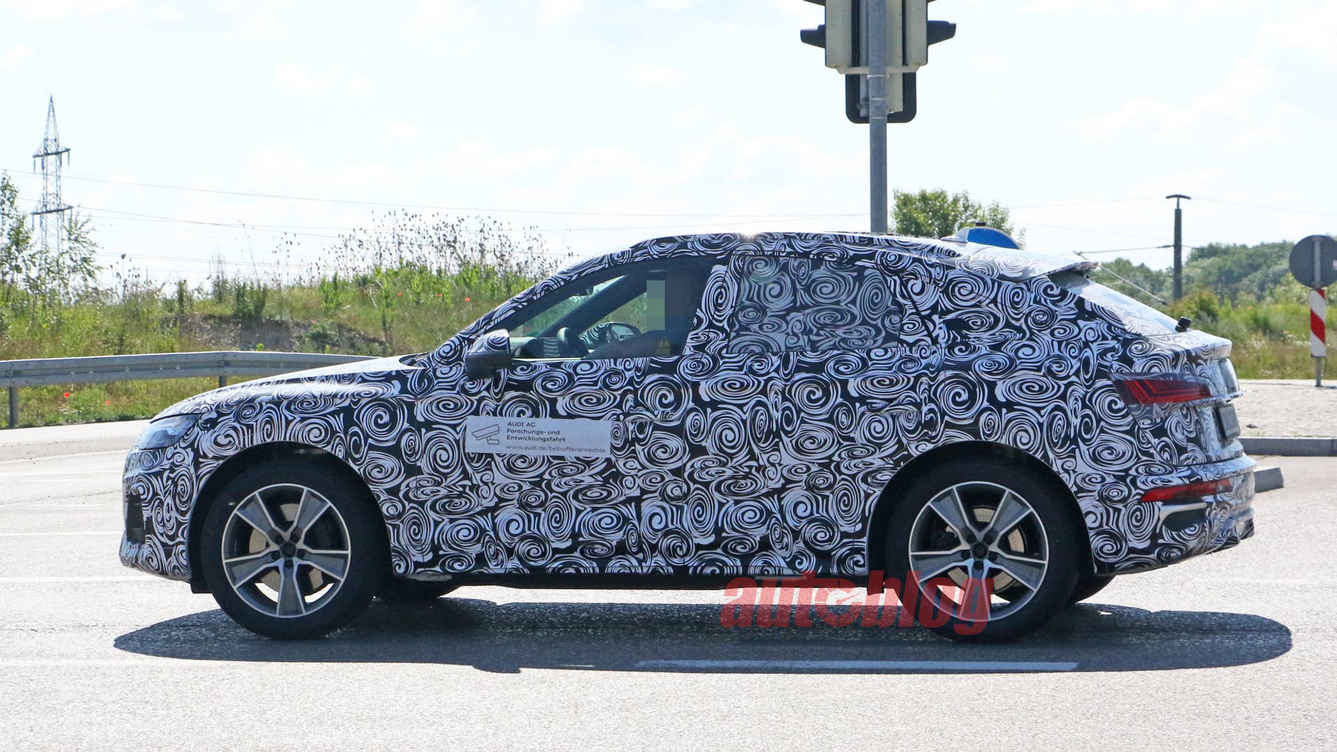 2021 Audi Q5 Sportback prototype