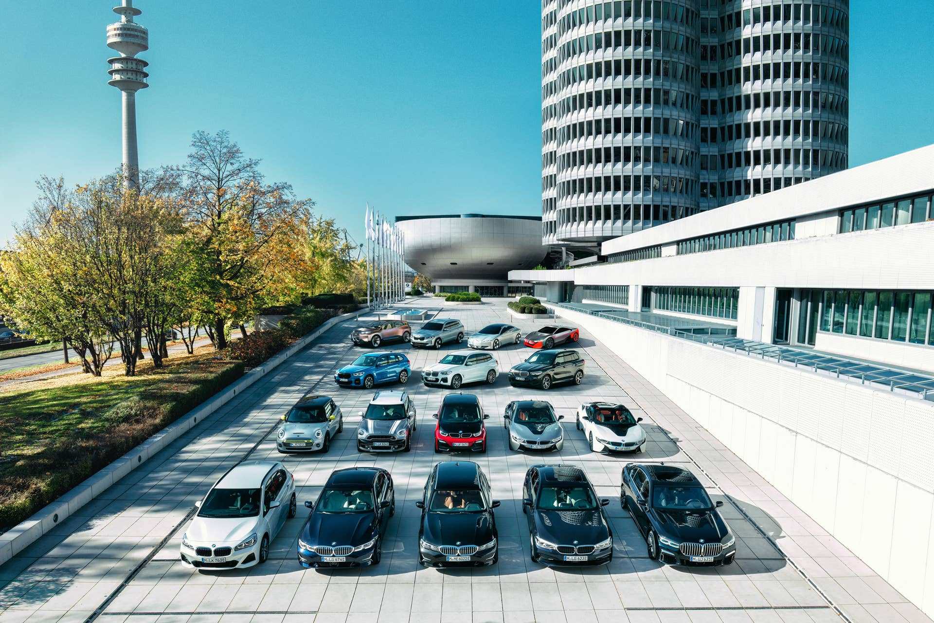 The i4 gran coupe will follow the iX3 and iNext. Using BMW's fifth-gen eDrive powertrain and new, flatter, high-voltage battery, it should produce 530 hp and run for 373 miles on a charge.