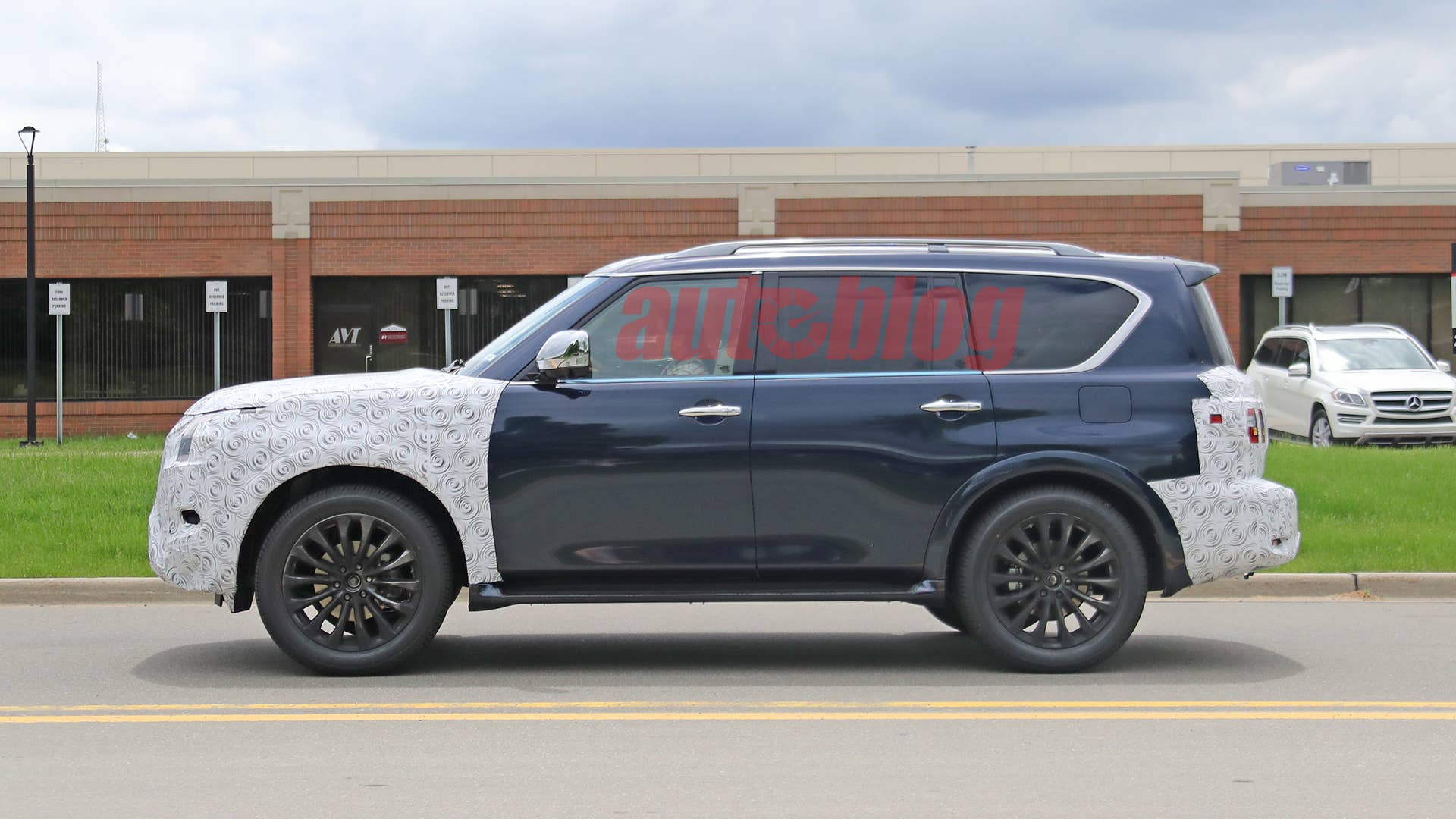 2021 Nissan Armada prototype