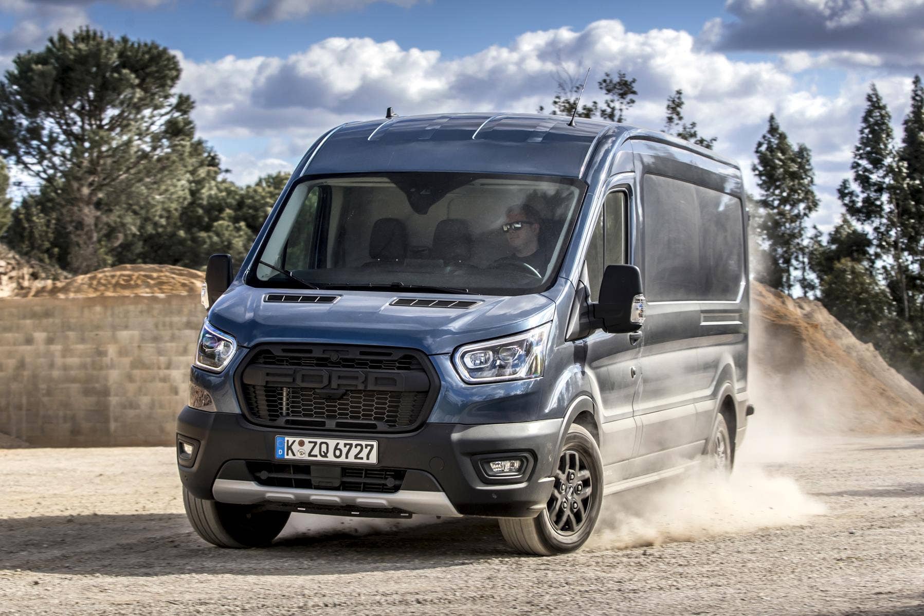 2020 Ford Transit Trail