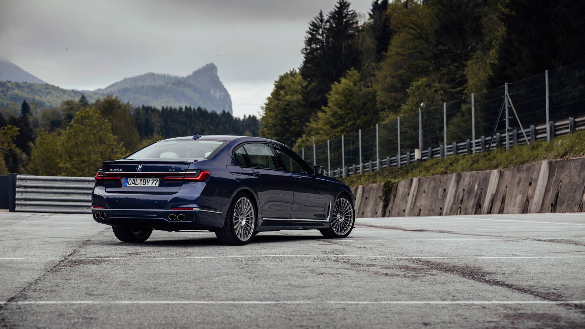 BMW Alpina B7