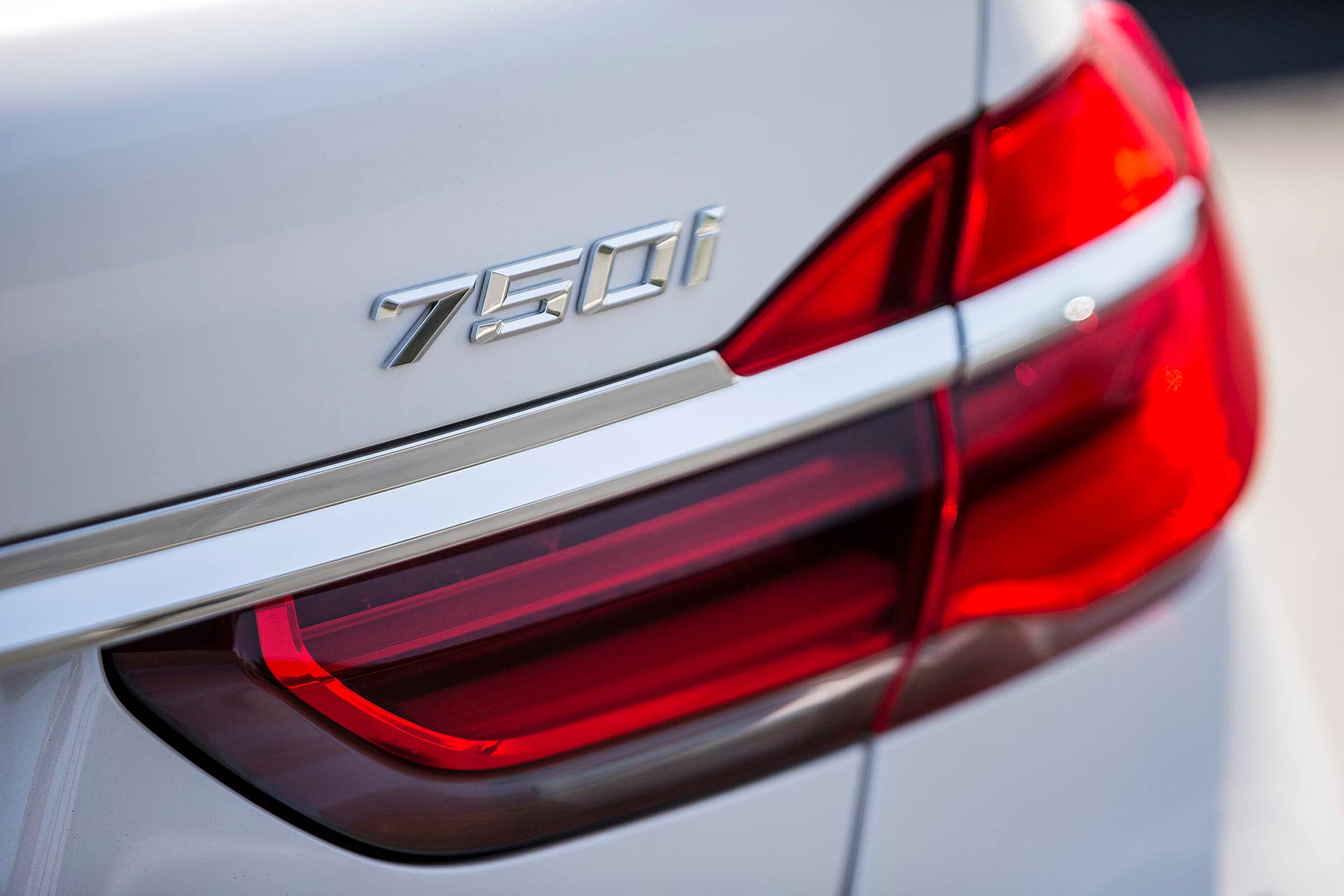 2016 BMW 7 Series taillight