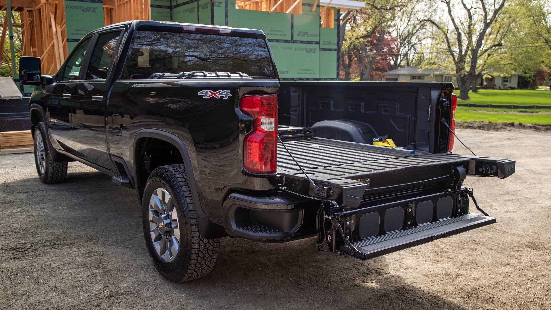 2022 Chevrolet Silverado HD Multi-Flex Tailgate
